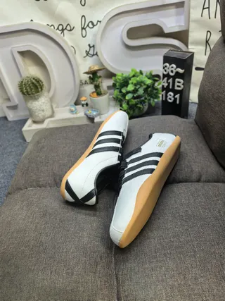 Adidas Beige Black Laceless Strap Closure Quilted Upper Lifestyle Sneakers 6