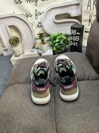 Adidas Noir et Brun Maille et Synthétique Empeigne Suela Caoutchouc Sneakers 8