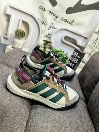 Adidas Noir et Brun Maille et Synthétique Empeigne Suela Caoutchouc Sneakers 9