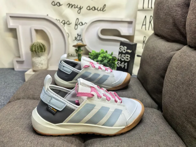 Adidas Noir et Brun Maille et Synthétique Empeigne Suela Caoutchouc Sneakers 21