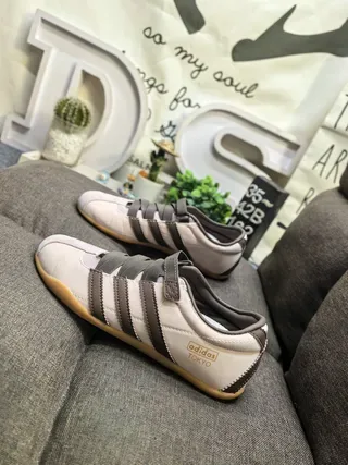 Adidas Black White Laceless Strap Closure Three Stripes Lifestyle Sneakers 17