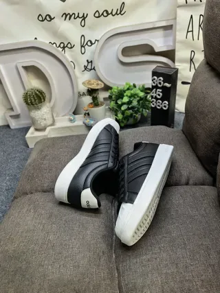 Adidas Campus 黑白生活运动鞋 6