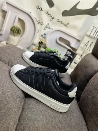 Adidas Campus 黑白生活运动鞋 7
