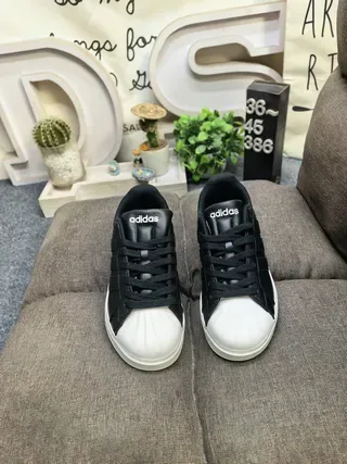 Adidas Campus 黑白生活运动鞋 10