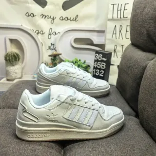 Adidas Forum بيجي رمادي لوتوب كبسول لايف ستايل سنيكرز