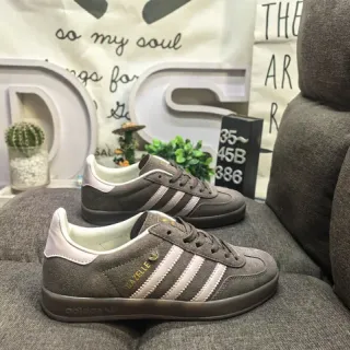 Adidas Gazelle رمادي داكن و وردي أسلوب حياة سنيكر