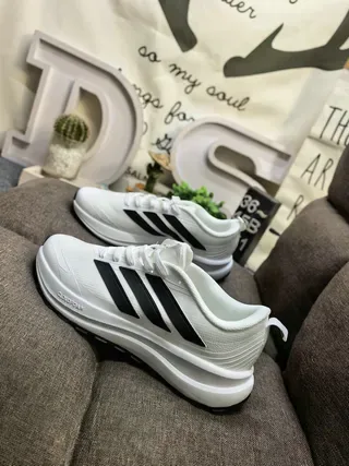 Adidas Gris Beige Mesh et Synthétique Supérieur Tonal Trois Rayures Marque Chaussures 7