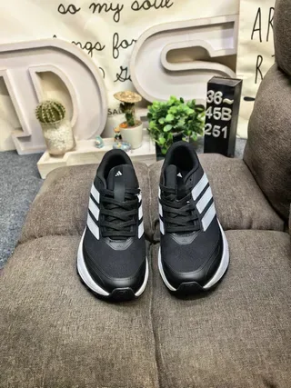 Adidas Gris Beige Mesh et Synthétique Supérieur Tonal Trois Rayures Marque Chaussures 20