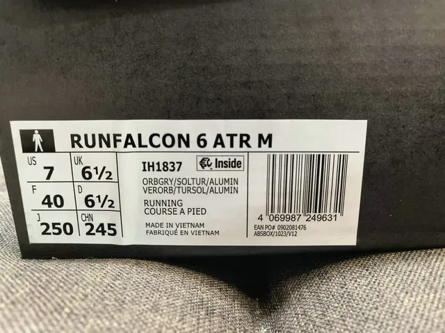 Adidas Gris Beige Mesh et Synthétique Supérieur Tonal Trois Rayures Marque Chaussures 22