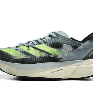 Adidas ग्रे ग्रीन इंजीनियर्ड मेश अपर थ्री-स्ट्राइप रनिंग जूते