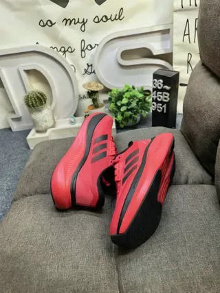Adidas 灰绿网面鞋面三条纹侧边标志生活方式运动鞋 6
