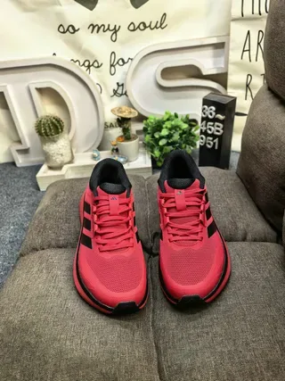 Adidas 灰绿网面鞋面三条纹侧边标志生活方式运动鞋 10