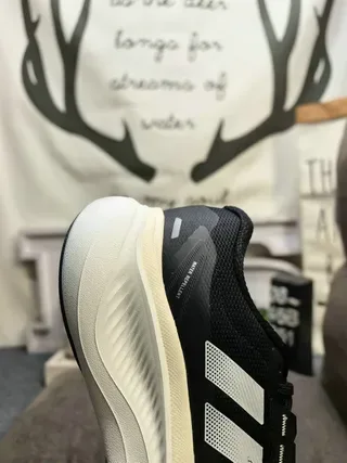 Adidas 灰绿网面鞋面三条纹侧边标志生活方式运动鞋 13