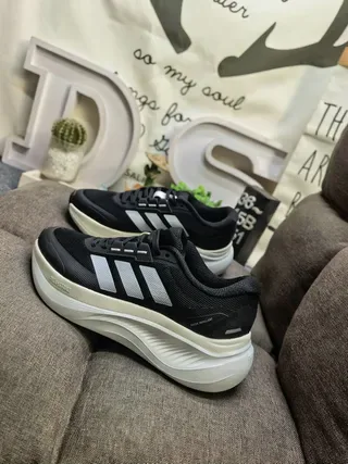 Adidas 灰绿网面鞋面三条纹侧边标志生活方式运动鞋 17