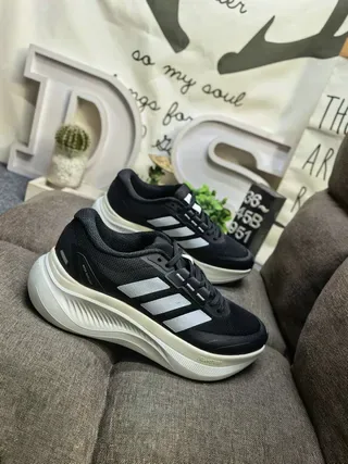 Adidas 灰绿网面鞋面三条纹侧边标志生活方式运动鞋 19