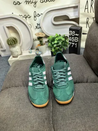 Adidas Green Beige Retro Low-Top Suede And Synthetic Upper Lifestyle Sneakers 10