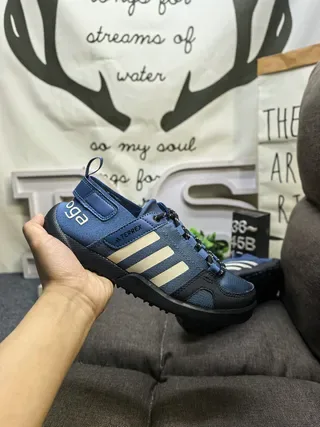 Adidas أخضر وردي حزام مفتوح حلقة كعب خطوط ثلاثية Lifestyle Sneakers 15