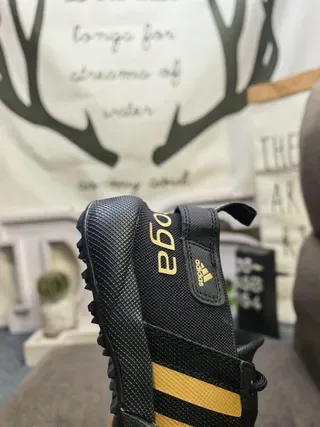 Adidas أخضر وردي حزام مفتوح حلقة كعب خطوط ثلاثية Lifestyle Sneakers 23