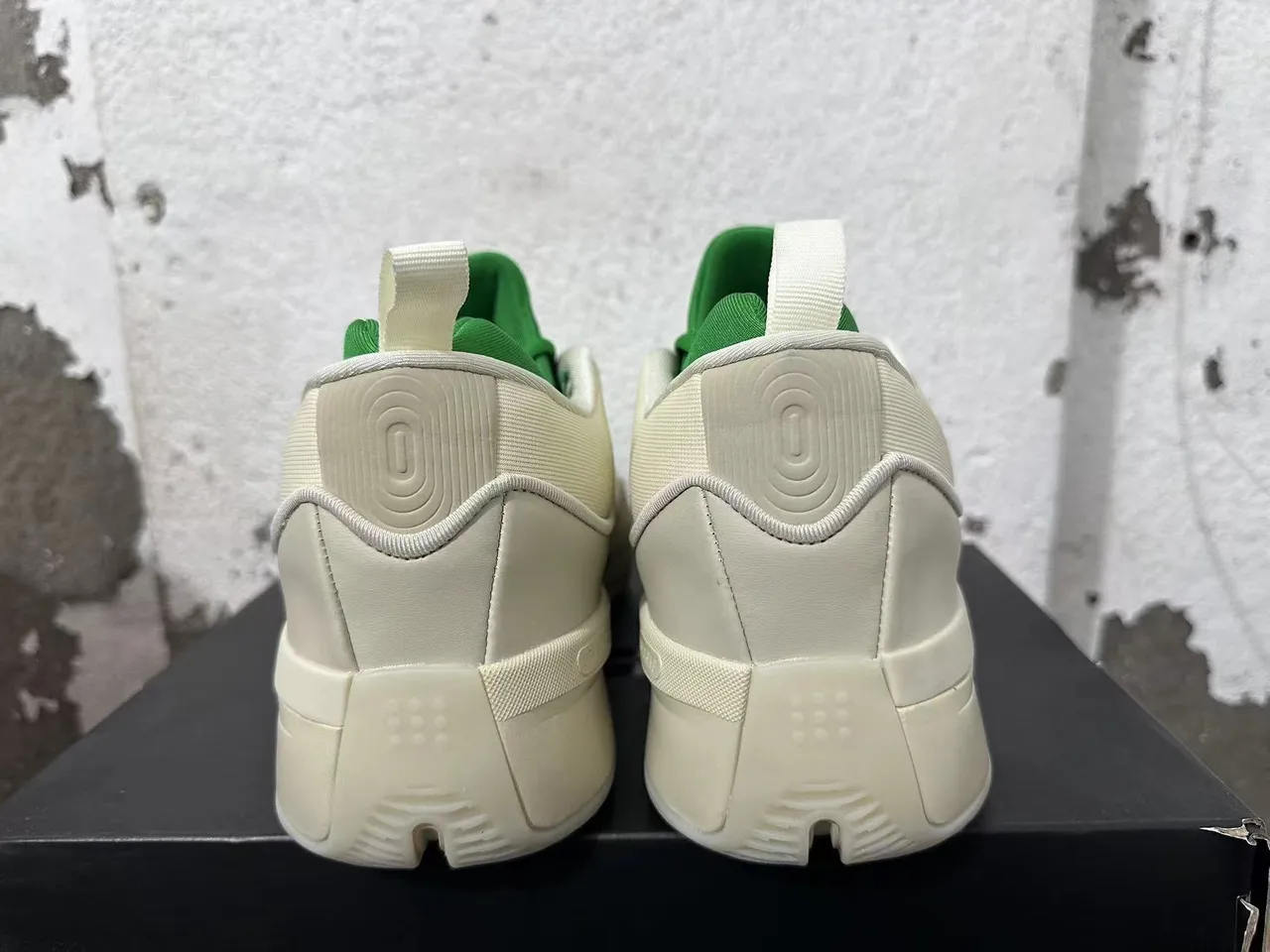 Adidas Lillard 9 Beige Green बिना लेस स्लिप-ऑन निर्माण स्कल्प्टेड बहुस्तरीय मध्यसोल बास्केटबॉल जूते 3