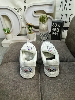 Adidas Tênis Lifestyle Rosa Bege de Camurça e Têxtil de Baixo Topo 8