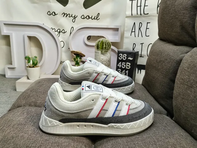 Adidas Tênis Lifestyle Rosa Bege de Camurça e Têxtil de Baixo Topo 11
