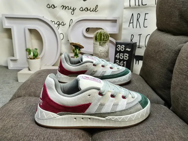 Adidas Tênis Lifestyle Rosa Bege de Camurça e Têxtil de Baixo Topo 21