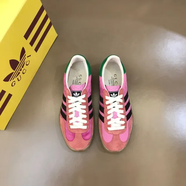 Adidas Zapatillas Lifestyle de Ante Rosa y Negro con Panel Lateral de Tres Rayas 9