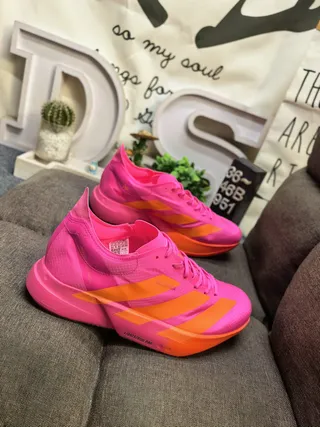 Adidas Rosa Naranja Baja de perfil Silueta de carreras Malla ingenieril superior Zapatos de correr 9
