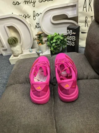 Adidas Tênis de Corrida Cabedal Monocromático Rosa Vermelho Vibrante Design de Listras Tricolor 8