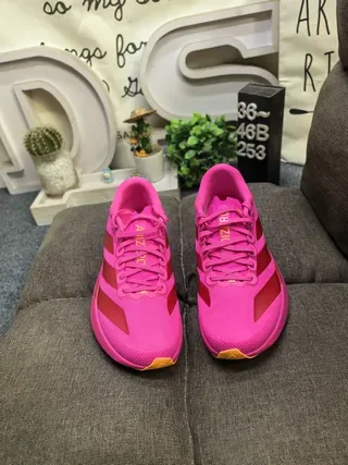 Adidas Tênis de Corrida Cabedal Monocromático Rosa Vermelho Vibrante Design de Listras Tricolor 10