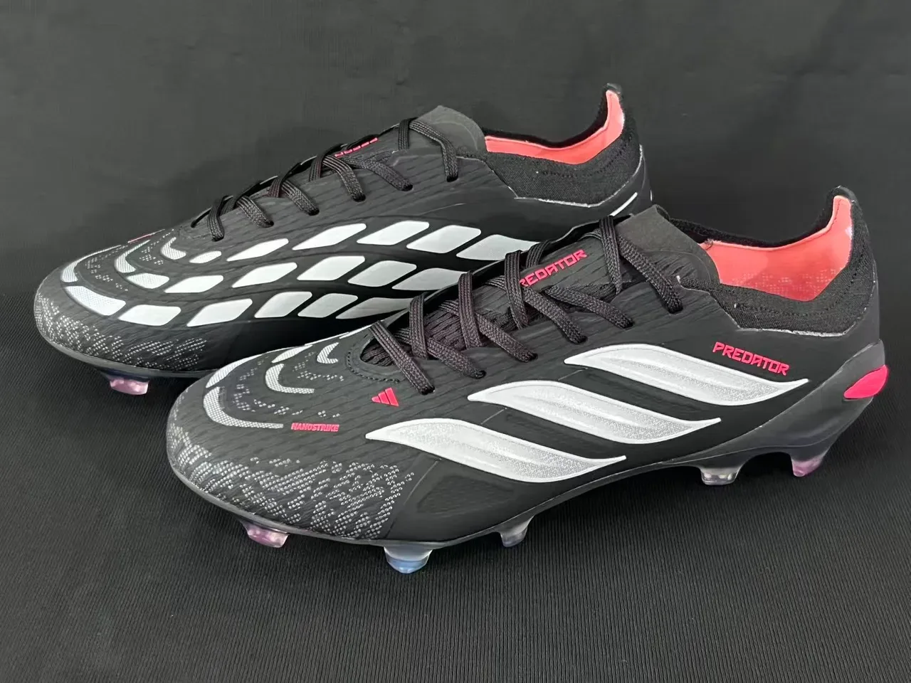 Adidas Predator কালো সাদা লাল Firm-Ground ফুটবল জুতো 9