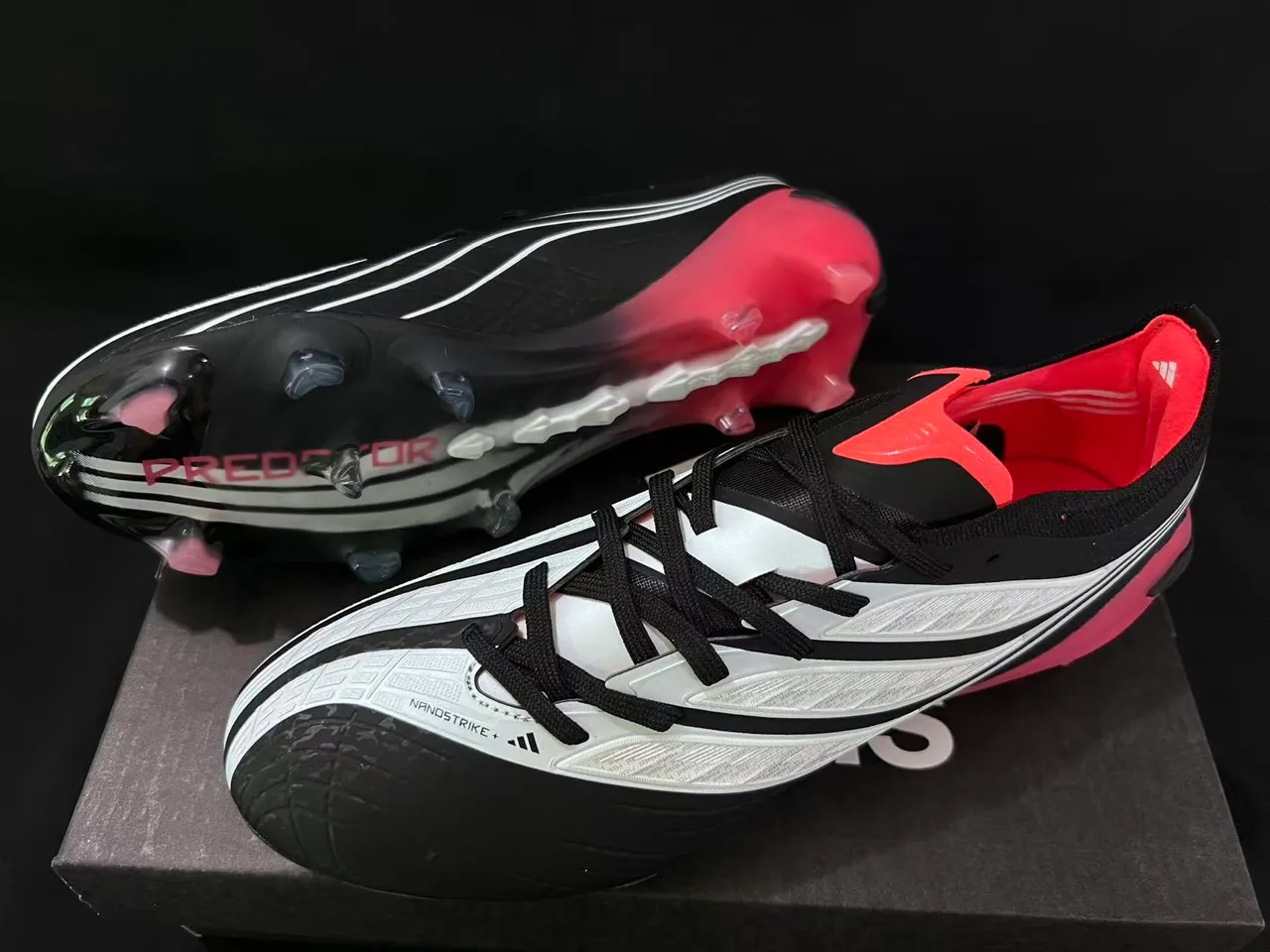 Adidas Predator Nanostrike+ Negro Blanco Rosa Tierra firme Zapatos de fútbol 9