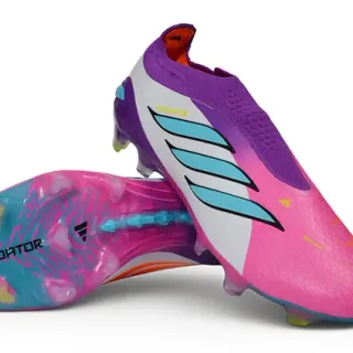 Adidas Predator Chaussures de football rose-violet avec col de chaussette, rayures asymétriques cyan, pour terrain ferme