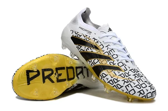 Adidas Predator Botas de futebol branco e dourado de corte baixo com impressão gráfica de monograma para gramado firme 3