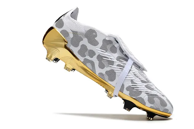 Adidas Predator Accents Blanc Or Métallique Motif Géométrique Tige Chaussures de Football Terrain Ferme 2