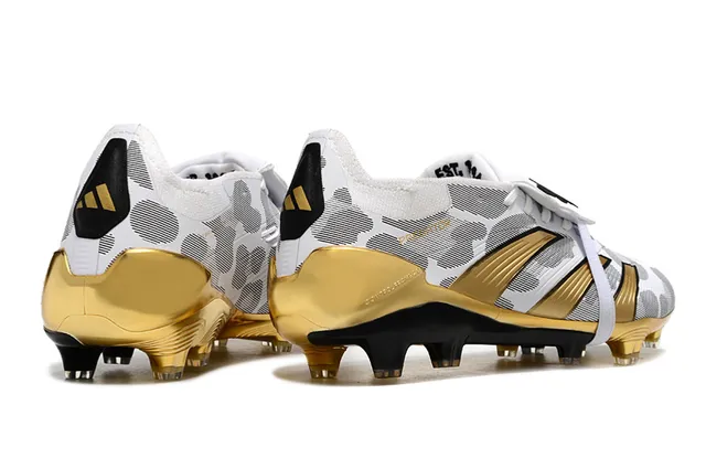 Adidas Predator Accents Blanc Or Métallique Motif Géométrique Tige Chaussures de Football Terrain Ferme 5