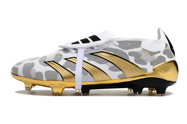 Adidas Predator Accents Blanc Or Métallique Motif Géométrique Tige Chaussures de Football Terrain Ferme 7