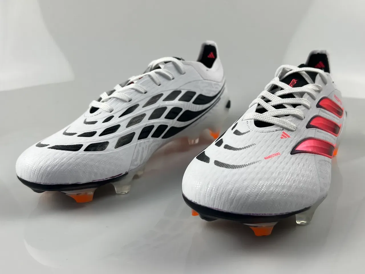 Adidas Predator White Pink Low-Cut Knit Upper Gradient Three Stripes Firm-Ground Soccer Shoes 10