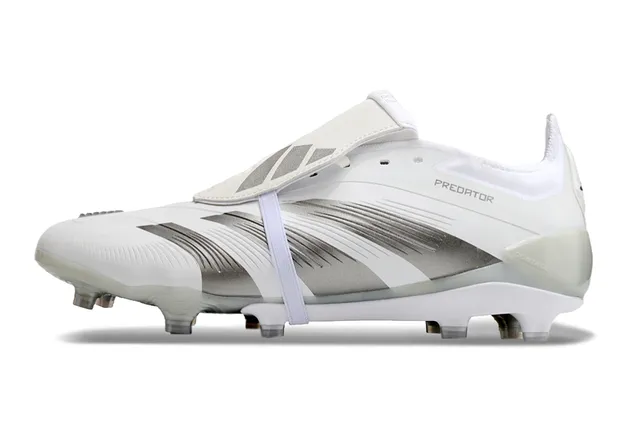 Adidas Predator 白银低帮靴 不对称鞋带盖 人工草地足球鞋 6
