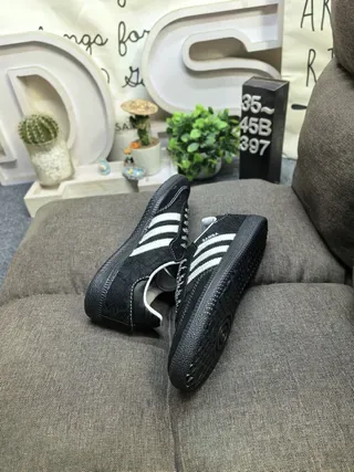 Adidas Samba Sneakers Lifestyle Noir et Off-White 6