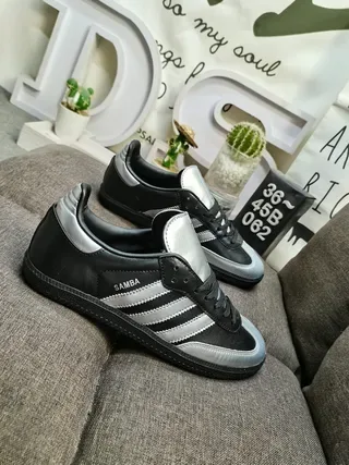 Adidas Samba Sneakers Negros y Plateados Metálicos Estilo de Vida 9