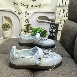 Adidas Samba Gris Beige Chaussures Lifestyle Basse à Trois Bandes Panneau Latéral