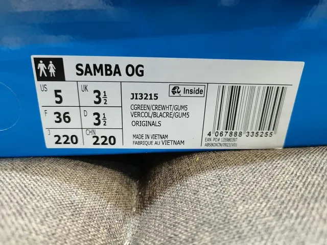 Adidas Samba Tênis Verdes e Creme Lifestyle 2
