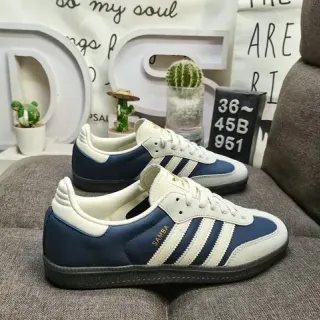 Adidas Samba أزرق بحري وكريمي سنيكرز لايف ستايل