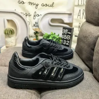 Adidas Samba OG 全黑生活方式运动鞋
