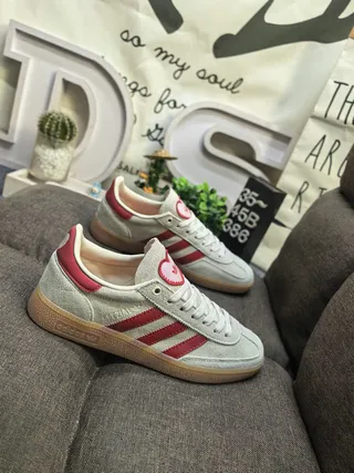 Adidas Samba OG Sneakers Lifestyle Off-White et Rouge 9