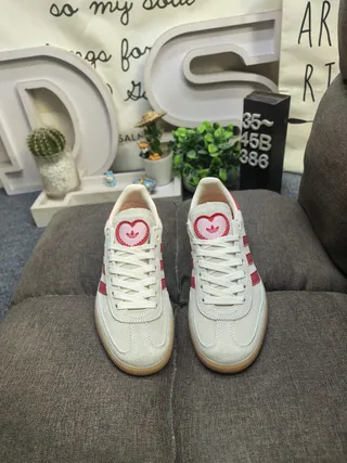 Adidas Samba OG Sneakers Lifestyle Off-White et Rouge 10