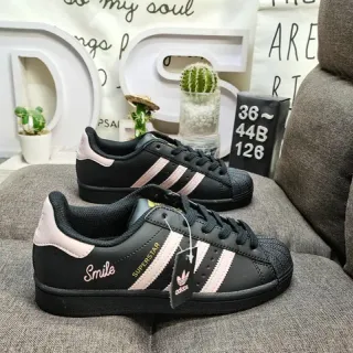 Adidas Superstar حذاء رياضي أسود ووردي ابتسامة نمط الحياة