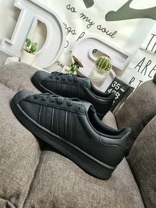 Adidas Superstar Monochrome Noir Lifestyle Sneakers 7