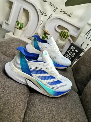 Adidas Blanc Bleu Haut en Maille Ingénierée Trois Rayures Côté Marquage Chaussures de Course 9